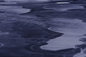 安全《小心地滑》在早教有什么特点